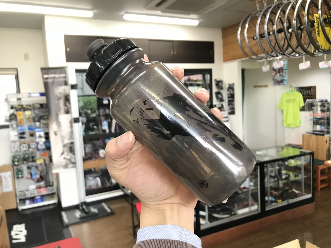 ASSOS アソス ウォーターボトル入荷しました! - Climb cycle sports