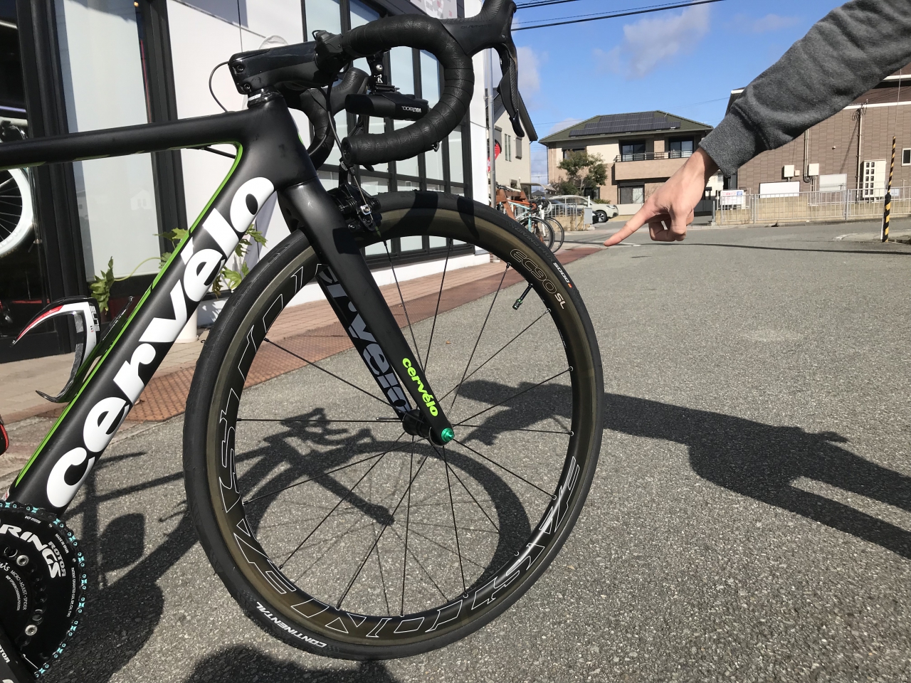 コンチネンタル グランプリ5000 最新タイヤ取り付け！ - Climb cycle sports