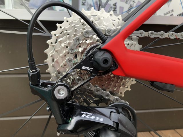 BMC SLR02 おすすめの軽量カーボンロードバイク | Climb cycle